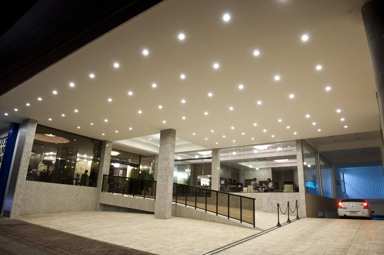 Lang Palace - Fica No Centro Da Hotel 4*