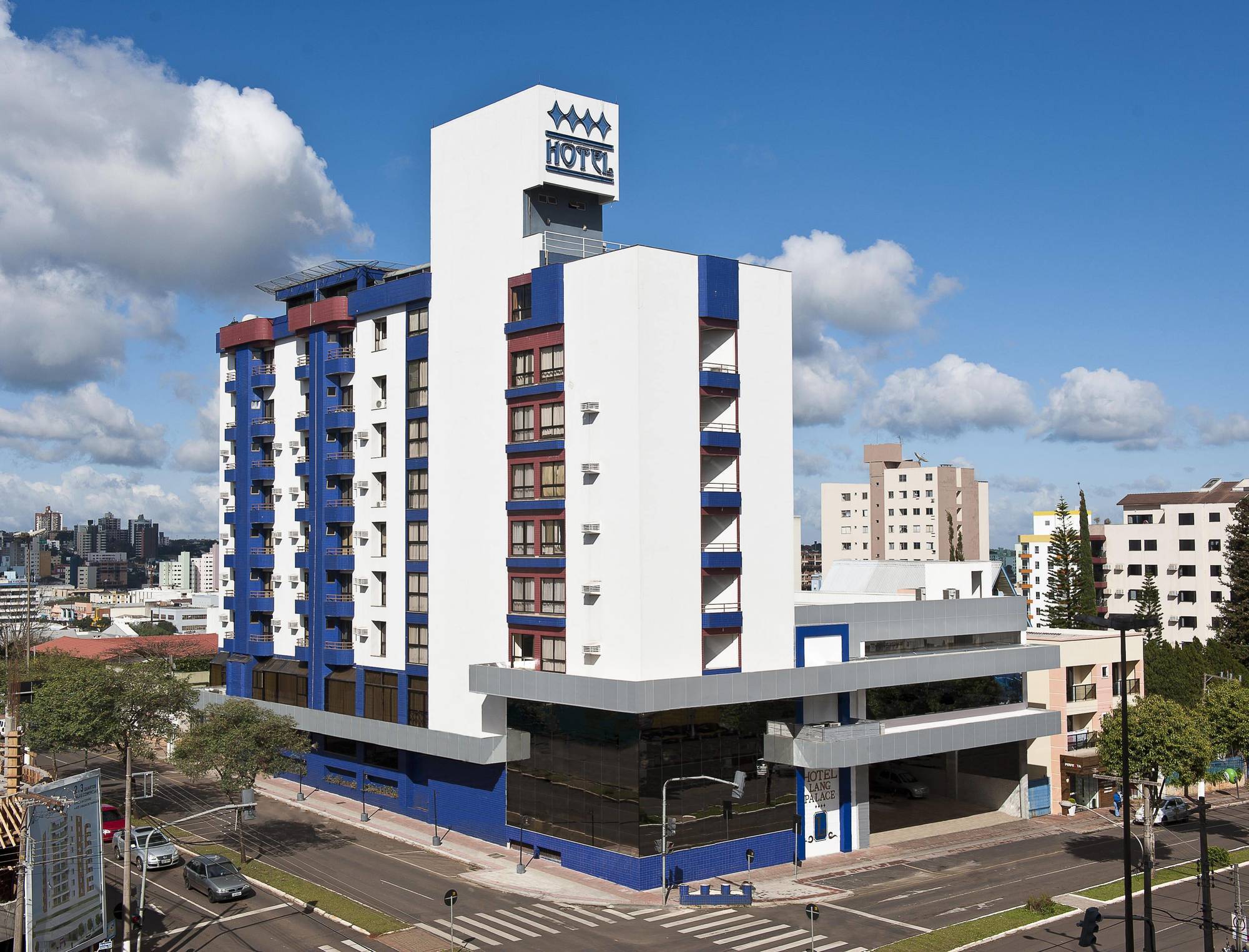 Lang Palace - Fica No Centro Da Hotel