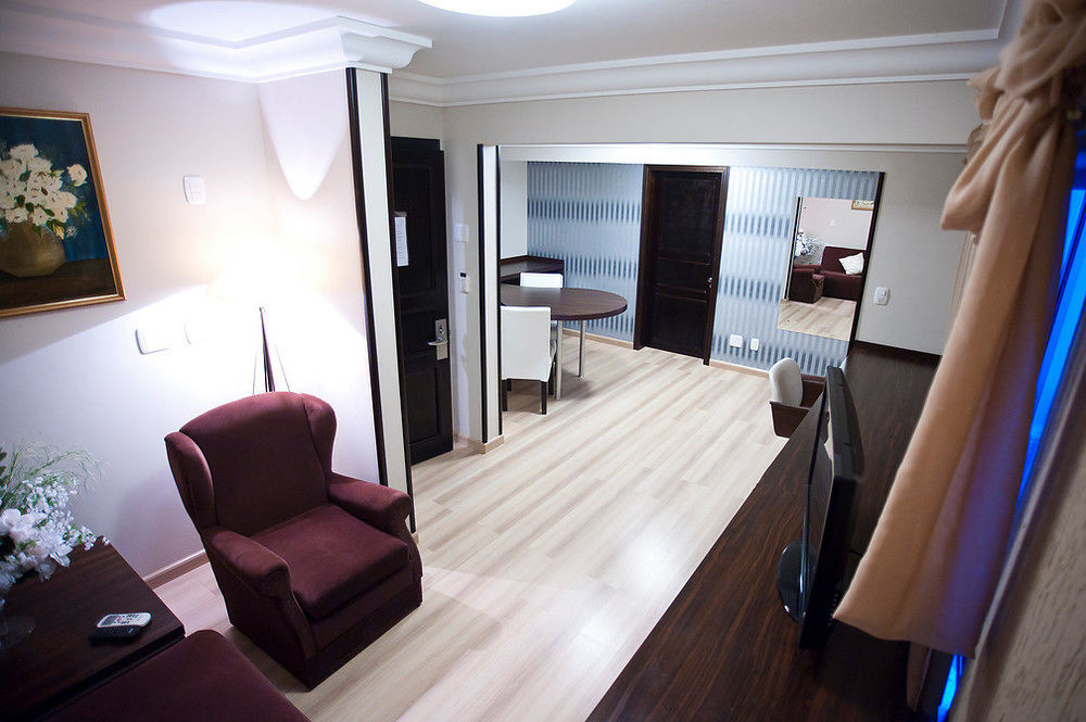 Lang Palace - Fica No Centro Da 4*