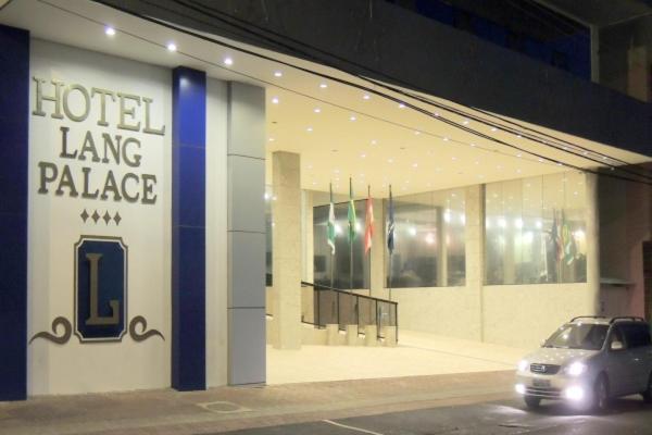 Lang Palace - Fica No Centro Da